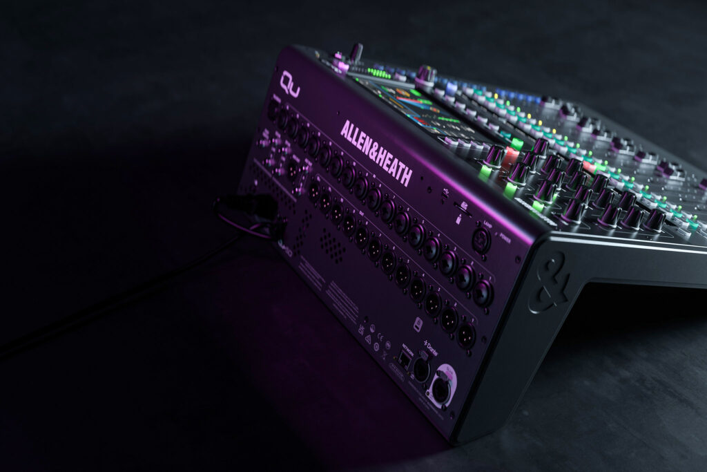 Allen & Heath Qu-5 hardware detail